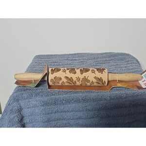 IPAC Italia Rolling Pin Pinecones And Pine Needles